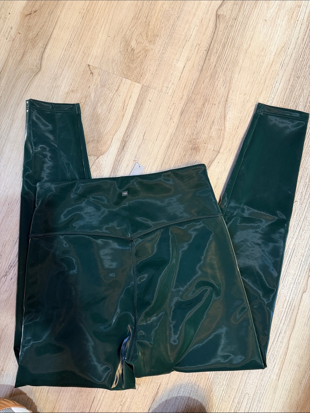 VSX Women' Shiny Dark Green High-Waist Leggings Victoria secret nwt - Picture 4 of 4